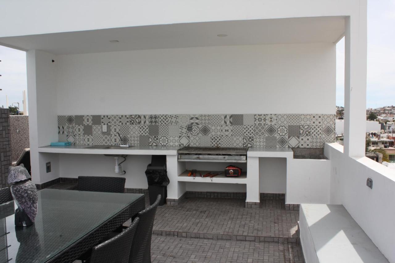 2Br/2Ba Condo 1 Block To Ocean! - Unit #5 Mazatlán Eksteriør bilde